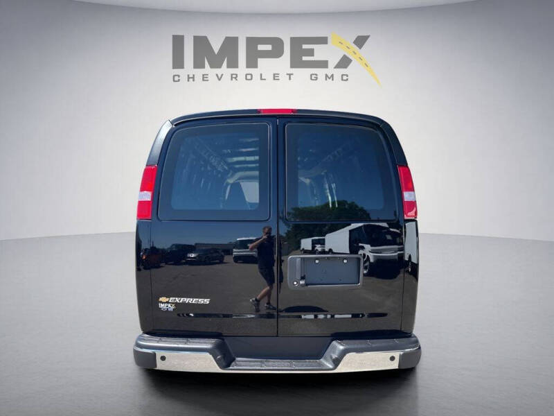 2026 Chevrolet Express 3500