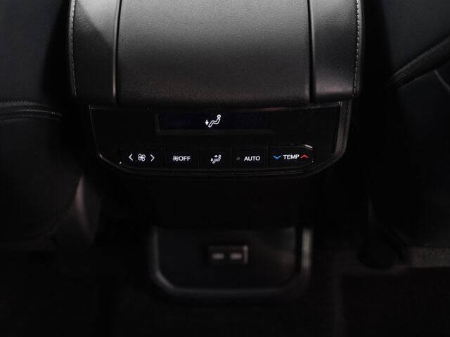 2024 Toyota Highlander Hybrid XLE