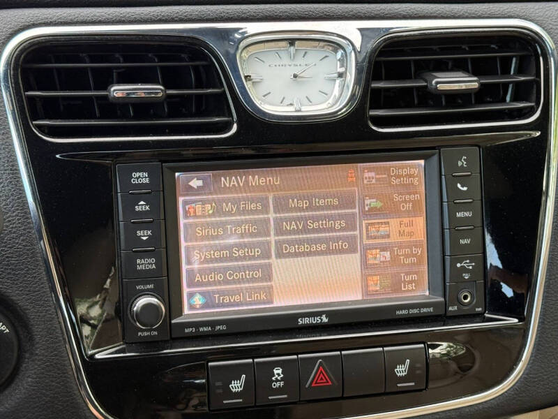 2011 Chrysler 200 Limited
