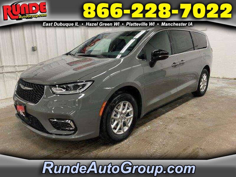 2025 Chrysler Pacifica for sale at Runde PreDriven in Hazel Green WI