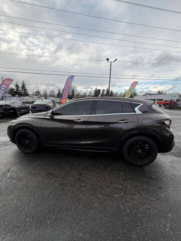 2018 Infiniti QX30
