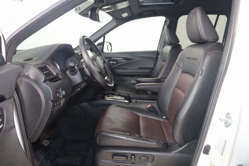 2022 Honda Ridgeline Black Edition