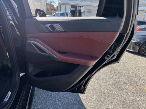 2022 BMW X6 xDrive40i