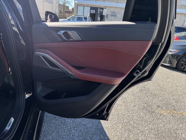 2022 BMW X6 xDrive40i