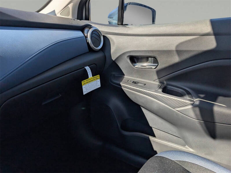 2025 Nissan Versa SV