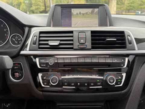 2018 BMW 3 Series 320i