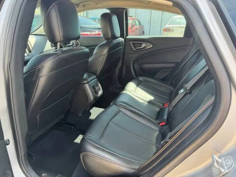 2015 Chrysler 200 C