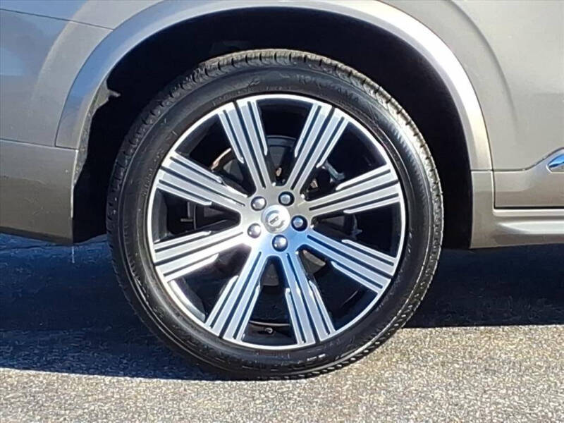 2022 Volvo XC90 T6 Inscription 6-Passenger