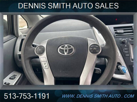 2014 Toyota Prius v Two