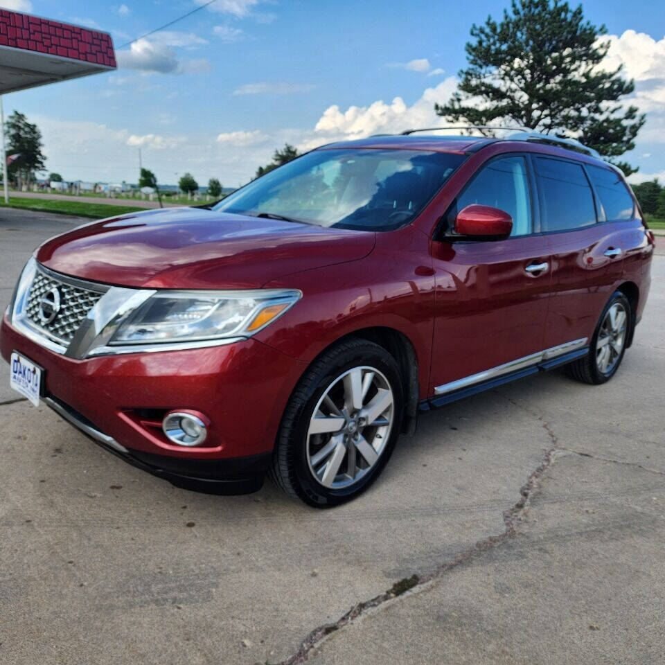 2014 Nissan Pathfinder for sale at Dakota Auto Inc in Dakota City, NE