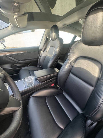 2021 Tesla Model 3 Standard Range Plus