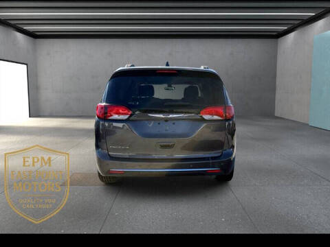 2017 Chrysler Pacifica Touring Plus