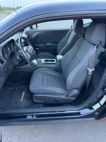 2012 Dodge Challenger SXT
