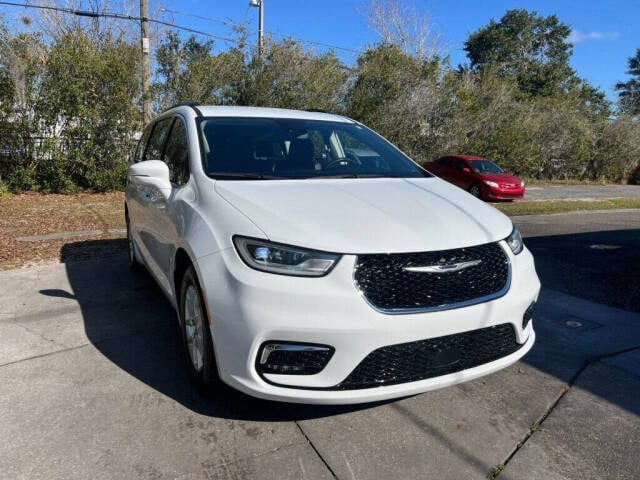 2022 Chrysler Pacifica for sale at South East Car Agency in Gainesville, FL