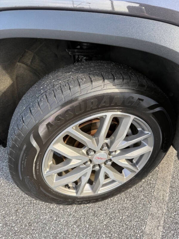 2017 GMC Acadia SLE-2