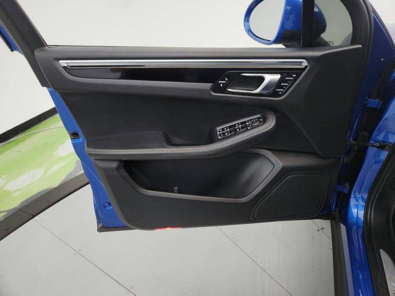 2018 Porsche Macan S