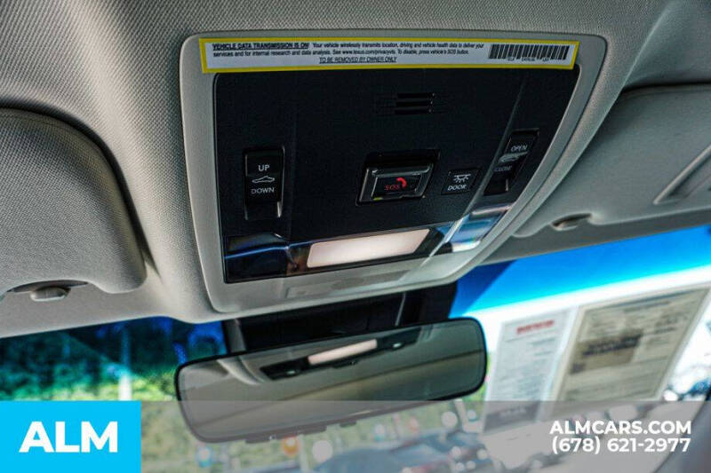 2024 Lexus ES 300h Luxury