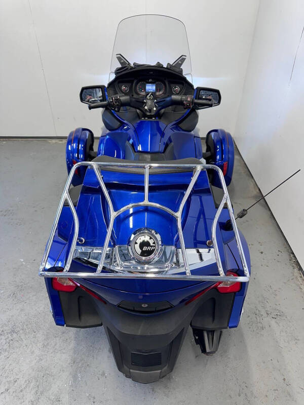 2013 Can-Am Spyder RT-S SM5