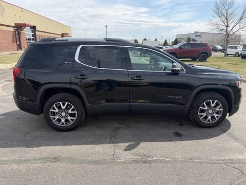 2023 GMC Acadia SLT