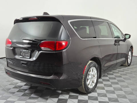 2017 Chrysler Pacifica LX