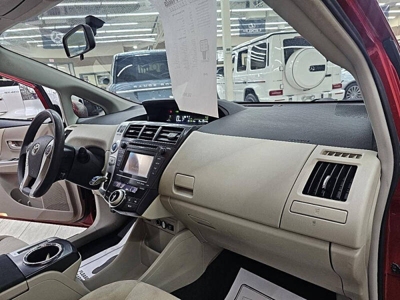 2012 Toyota Prius v Two