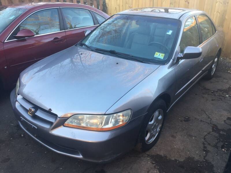 2000 Honda Accord for sale at HESSCars.com in Charlotte NC