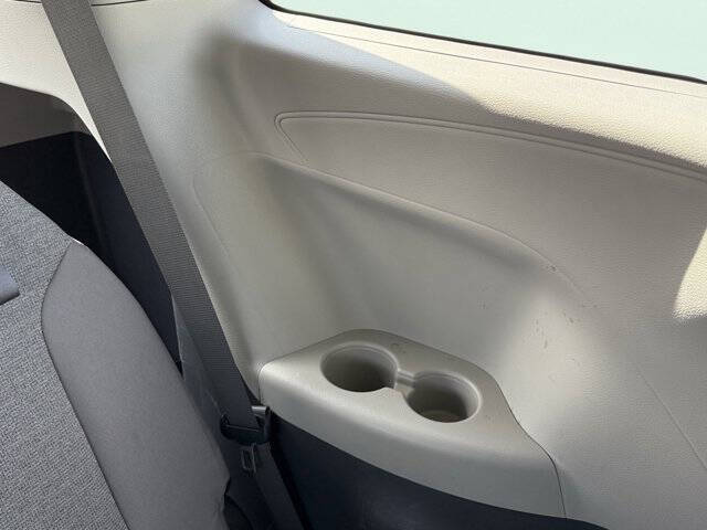 2024 Toyota Sienna LE 8-Passenger