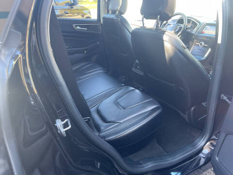 2019 Ford Edge Titanium