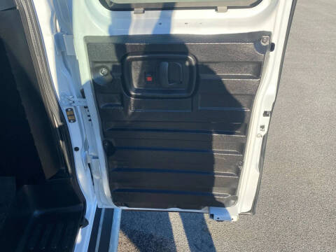 2023 GMC Savana 2500