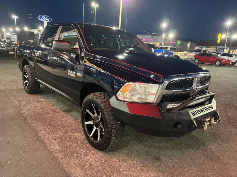 2017 RAM 1500 SLT
