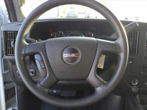 2022 GMC Savana 2500