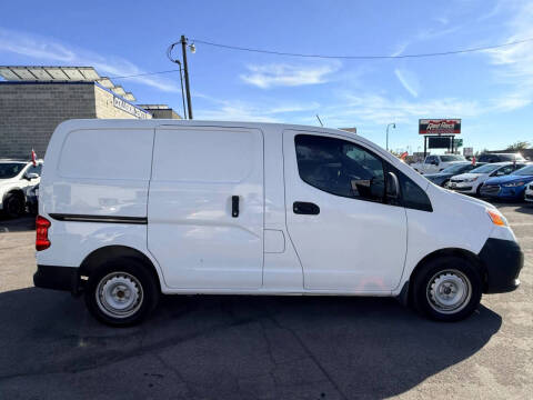 2017 Nissan NV200