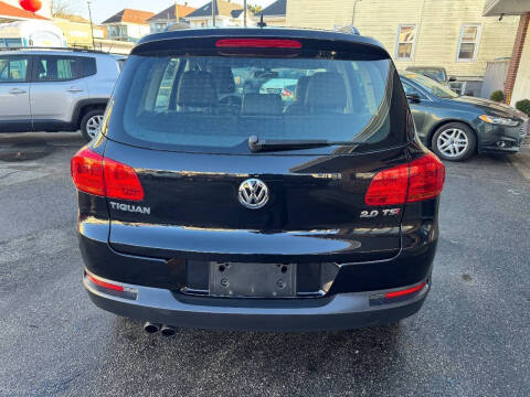 2016 Volkswagen Tiguan 2.0T S 4Motion