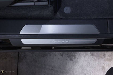 2024 Lamborghini Urus S