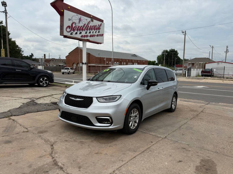 2024 Chrysler Pacifica Touring L