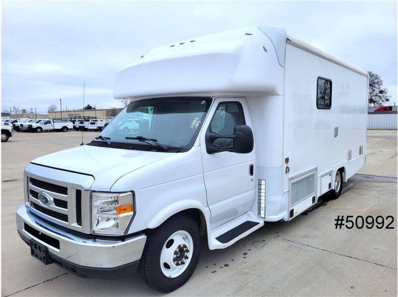 2018 Ford E-Series for sale at CENTURY TRUCKS & VANS in Grand Prairie TX