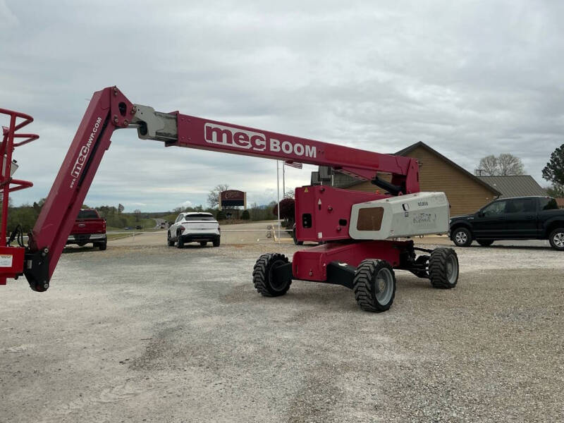 2017 MEC 60J BOOM LIFT