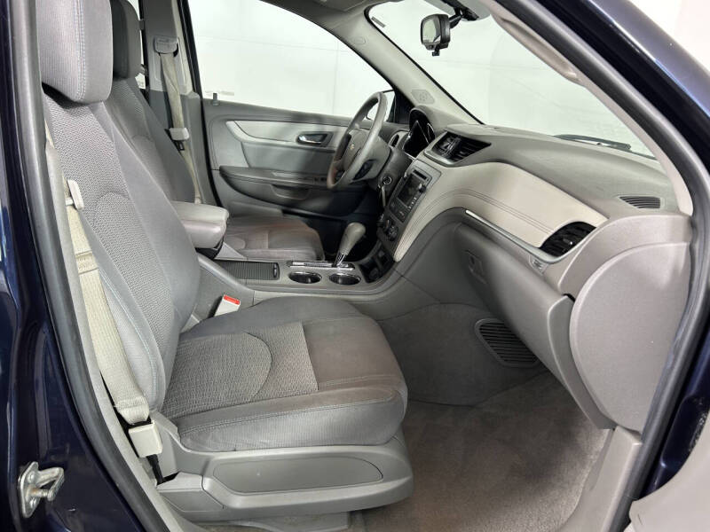 2017 Chevrolet Traverse LS