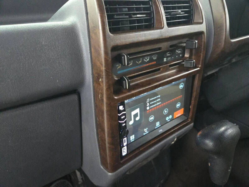 1996 Mitsubishi Bravo