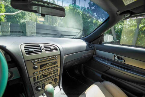 2004 Ford Thunderbird Deluxe