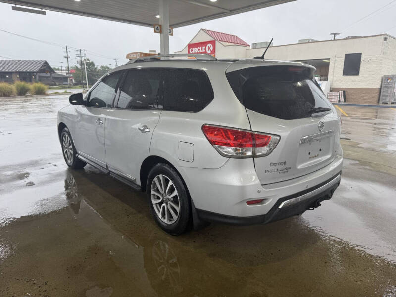 2014 Nissan Pathfinder SL