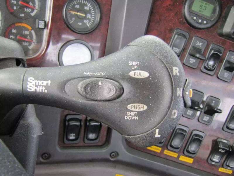 2019 Freightliner 114 SD