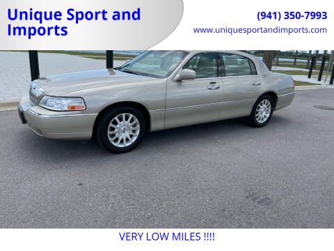 2006 Lincoln Town Car for sale at Unique Sport and Imports in Sarasota FL
