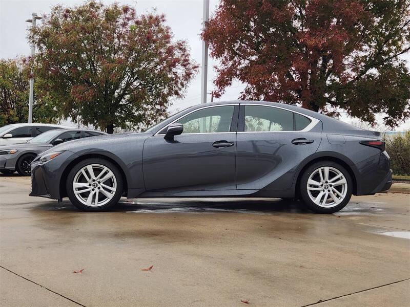 2023 Lexus IS 300