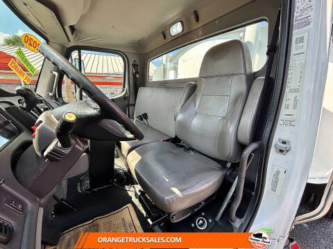 2020 Freightliner M2 106