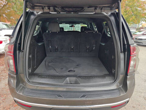 2021 Chevrolet Suburban LT