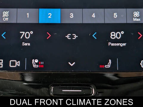 2025 Volvo XC60 B5 Plus Dark Theme