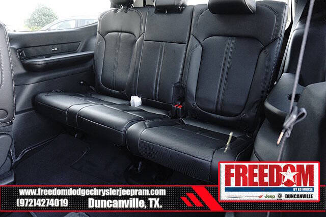 2025 Jeep Wagoneer Carbide