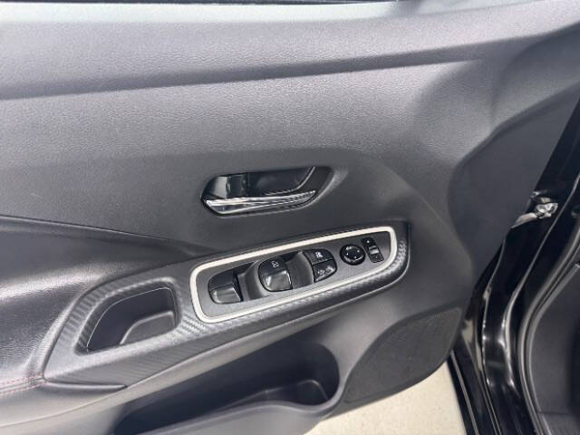 2020 Nissan Versa SR