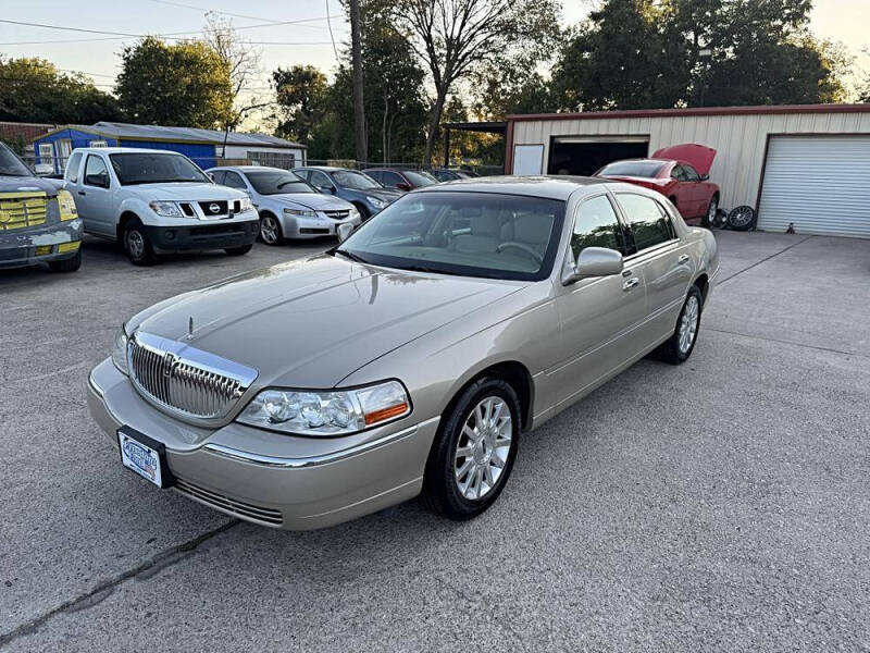 2007 Lincoln Town Car Signature